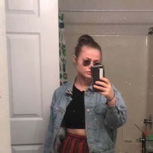 Meet your Posher, Cathy